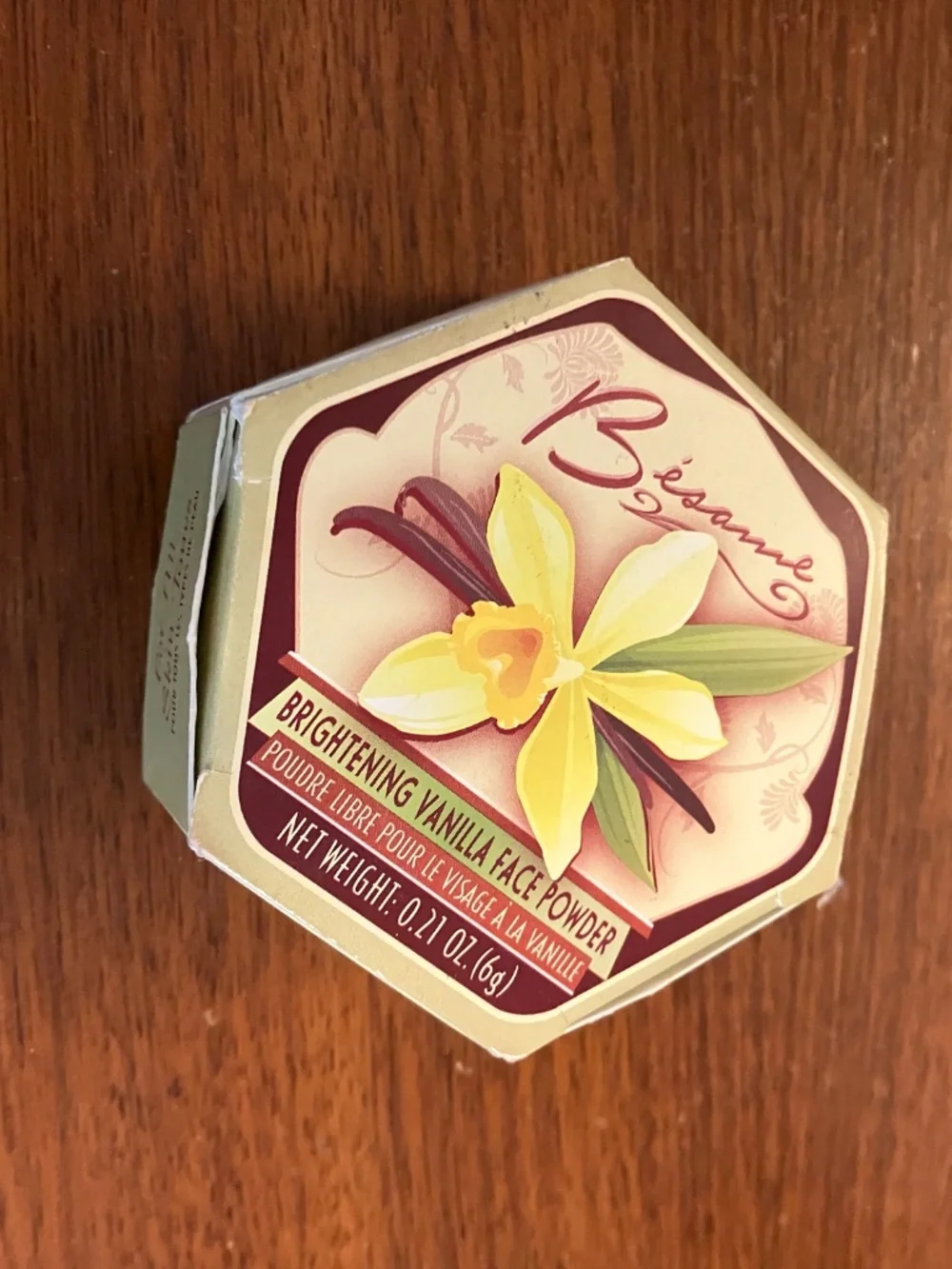 Besame Face setting powder *open box*